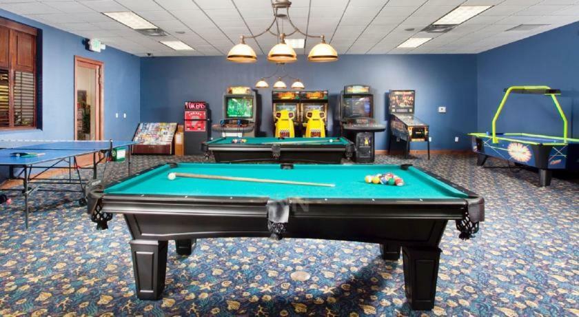 Spacious Villa Near Disney Four Corners ภายนอก รูปภาพ